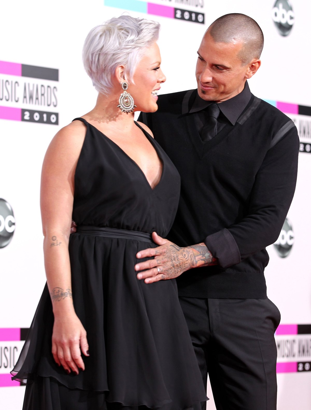is carey on tour with pink