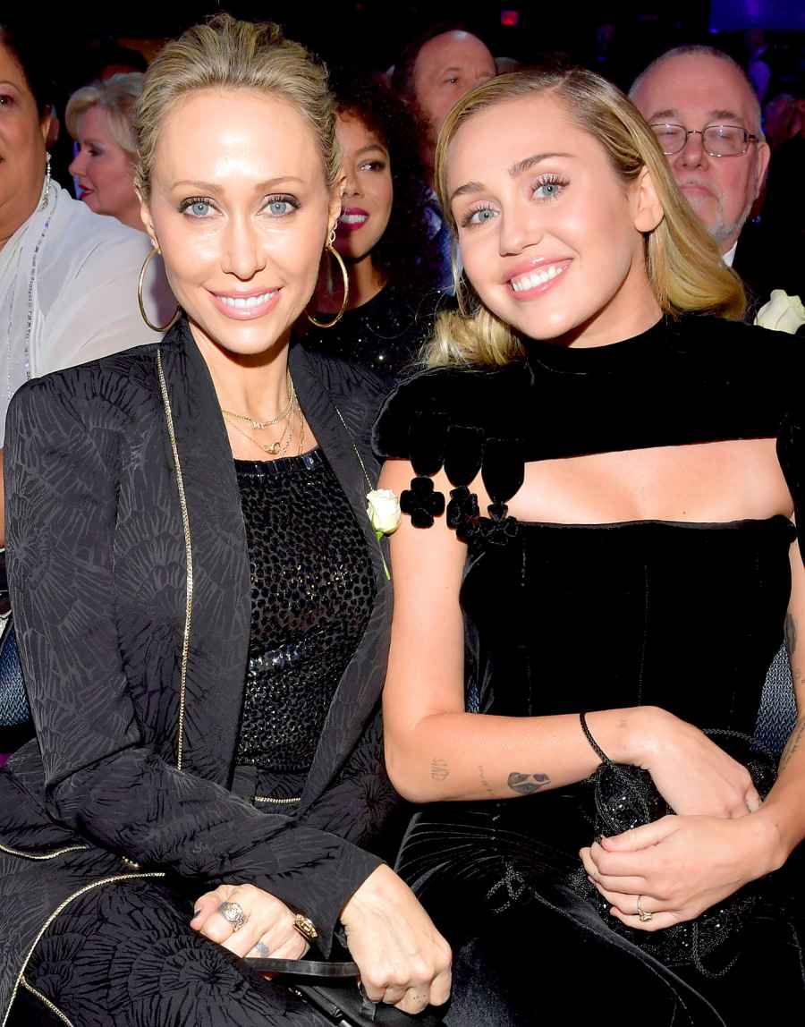 Tish-Cyrus-and-Miley-Cyrus