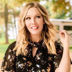 Jennie Garth Invites Us Inside Her RV’s Kitchen For a Healthy Vegan Recipe