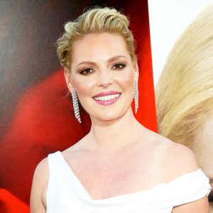 Katherine Heigl attends the 2017 premiere of "Unforgettable" at TCL Chinese Theatre in Hollywood, California.