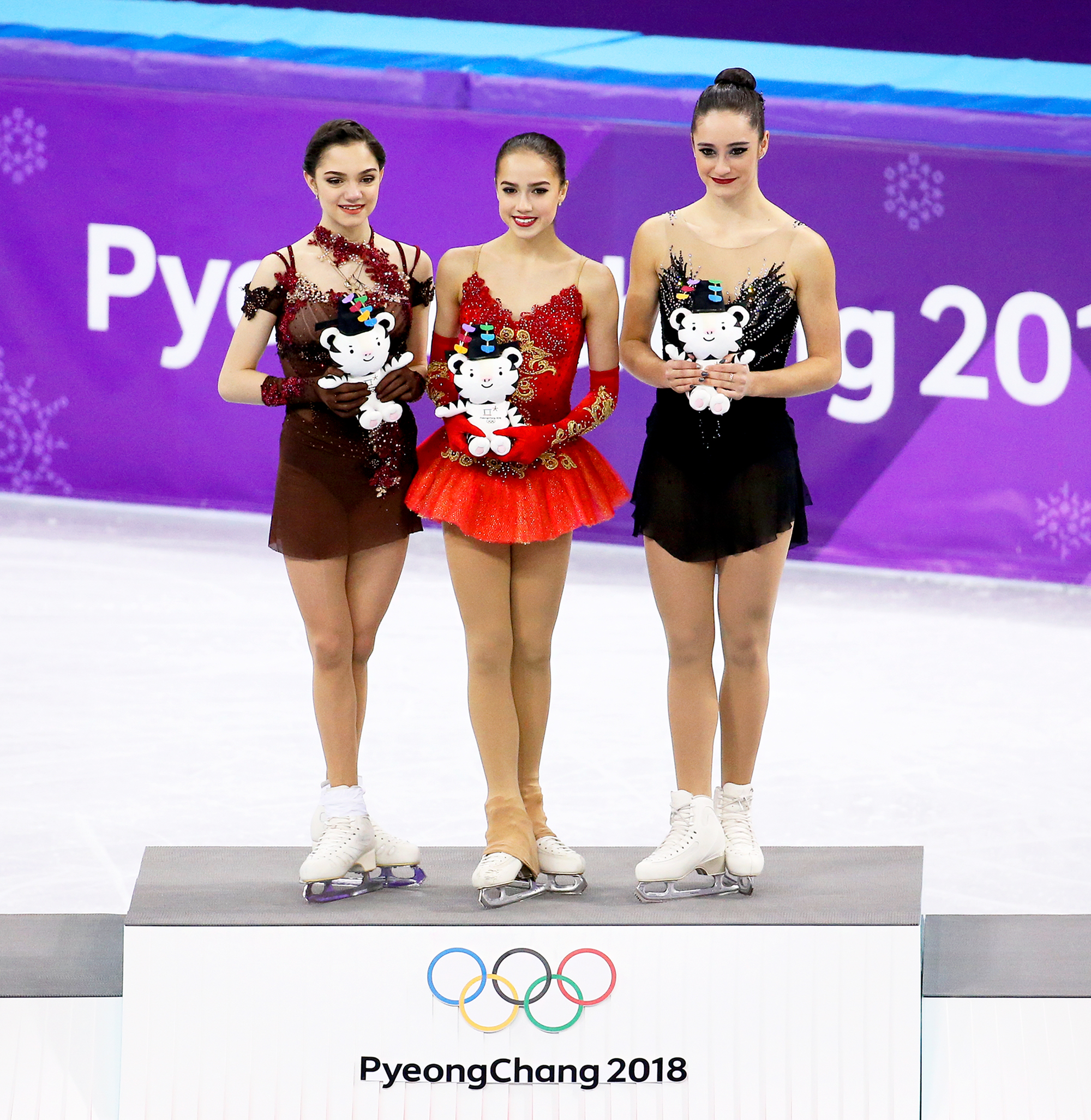 2018 New Ice Figure Skating Dress Figure skaitng Dress For Competition Black 
