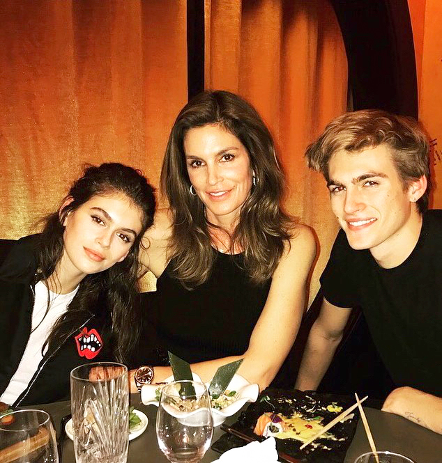 Cindy Crawford with Kaia and Presley