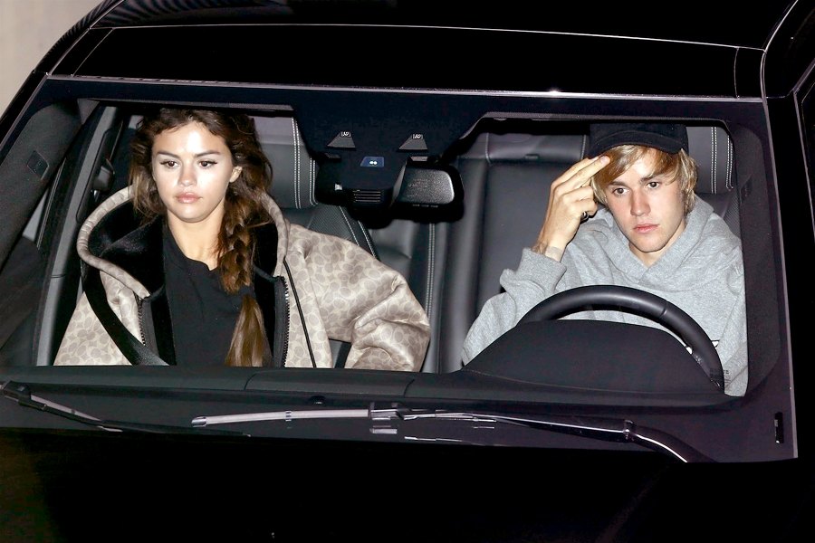 Justin-Bieber-Selena-Gomez-church