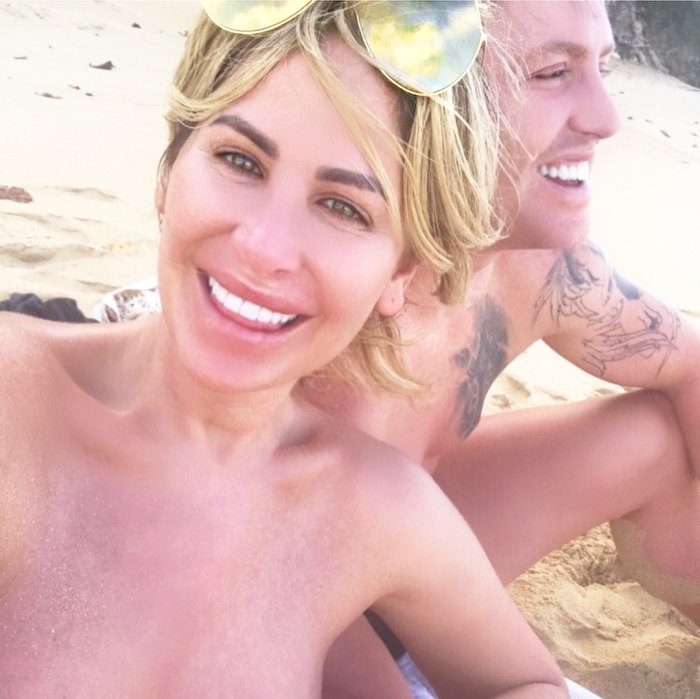 Topless kim zolciak-biermann Kim Zolciak