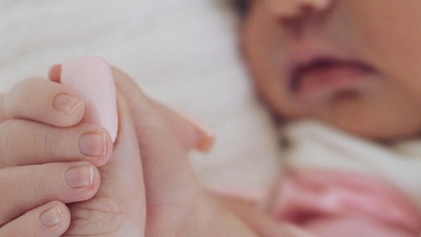 kylie-jenner-stormi-inset