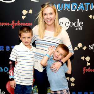 Melissa-Joan-Hart-sons