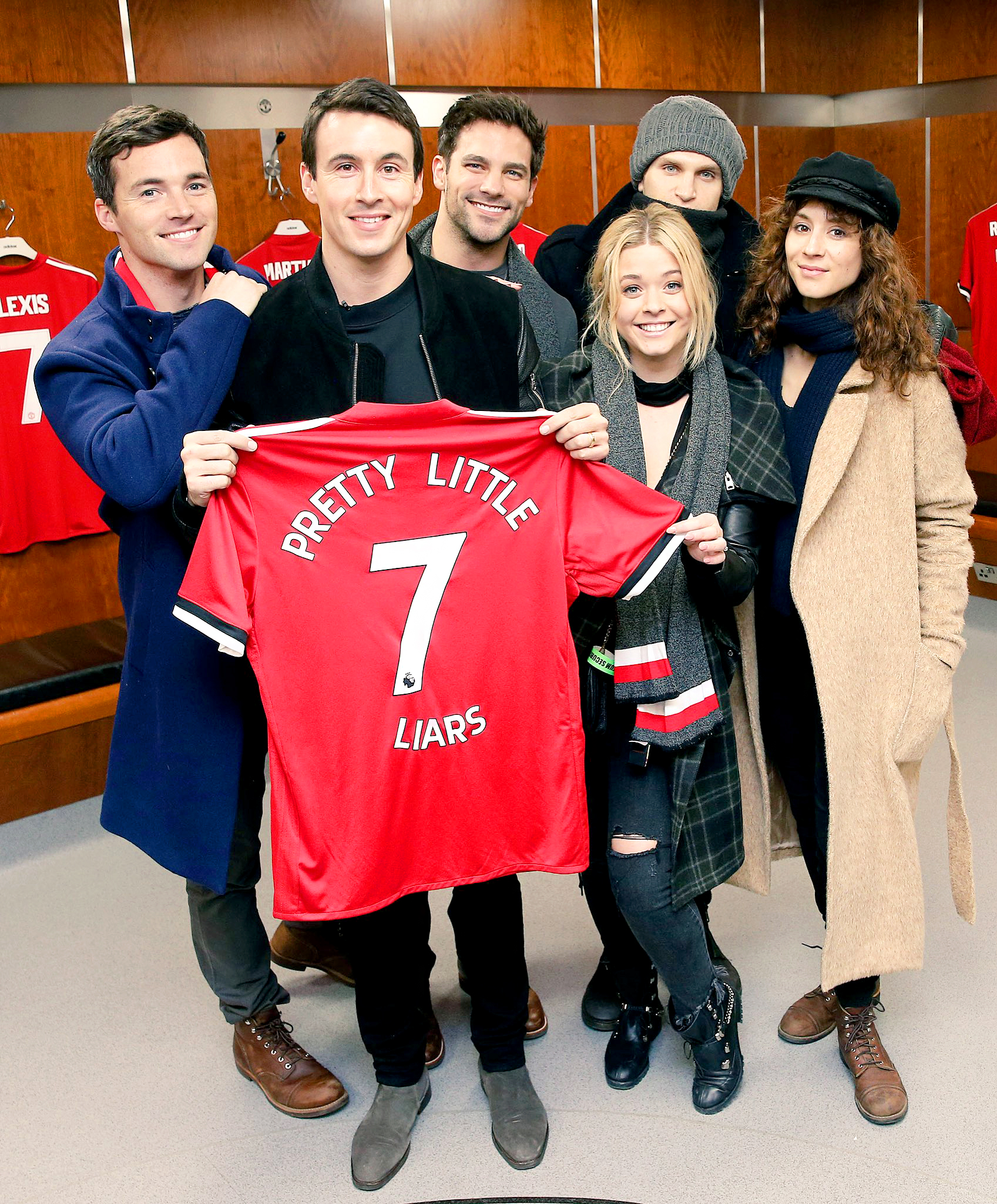 'Pretty Little Liars' cast reunites
