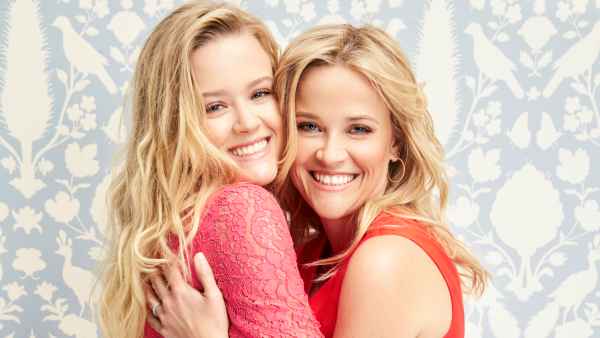 Reese Witherspoon and Ava Phillippe