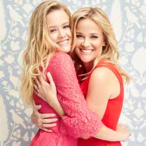 Reese Witherspoon and Ava Phillippe