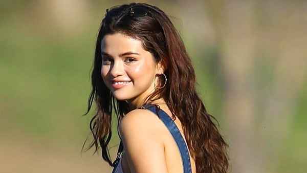 Selena Gomez Lunch Park