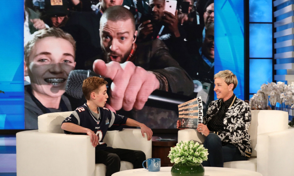 super-bowl-selfie-justin-timberlake-ellen