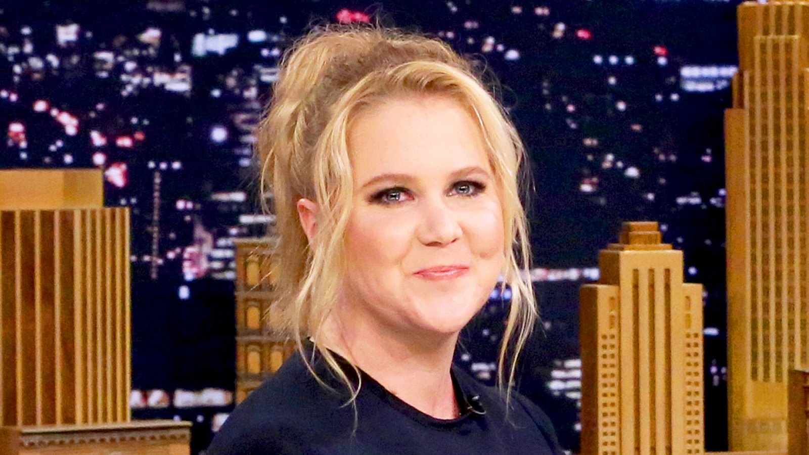 Amy Schumer Celebrities Who Love The Bachelor Gallery