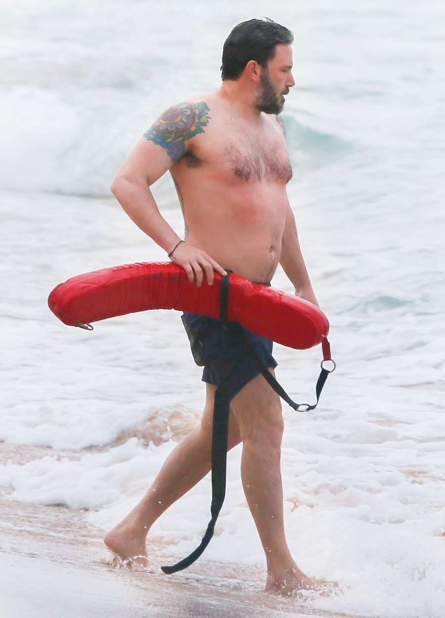 Ben Affleck, Beach, Phoenix, Tattoo, Triple Frontier, Filming, Netflix