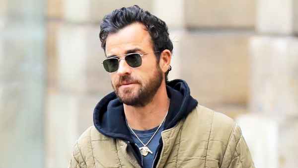 Justin Theroux spotted in Paris, France on March 4, 2018.