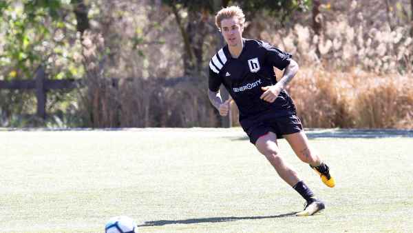 Justin Bieber Hits the Soccer Field in Los Angeles on March 17, 2018.