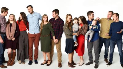 Counting-On-Group-Photo