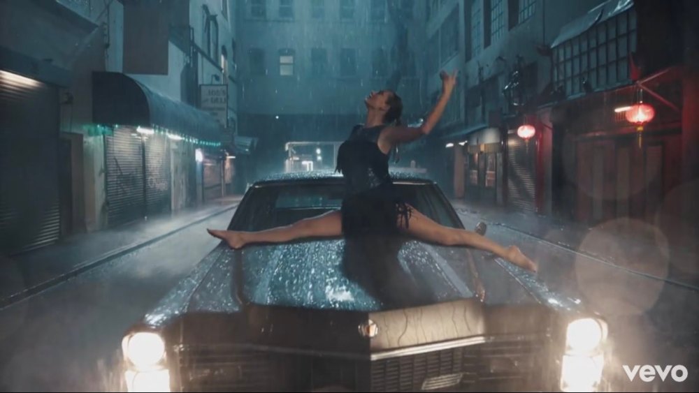 Taylor Swift "Delicate " video