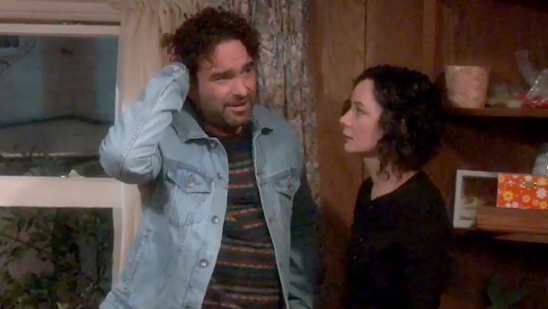 johnny-galecki-sara-gilbert-roseanne-2018