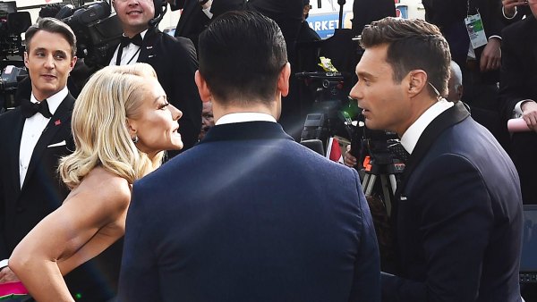 Kelly Ripa Supports Ryan Seacrest on Oscars 2018 Red Carpet