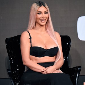 Kim Kardashian, Brown Hair, Blonde, Brunette, Pink