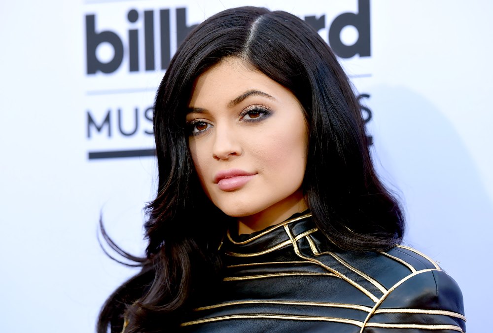 kylie-jenner-blushes