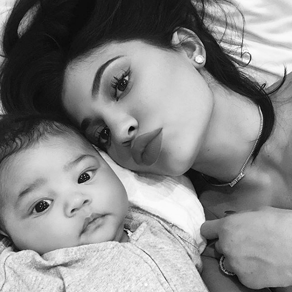 Kylie posts first selfies with daughter Stormi