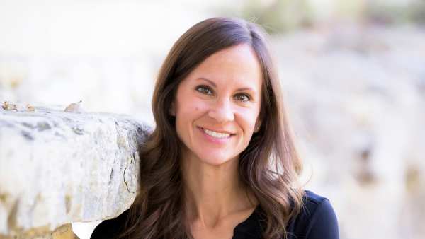 Author Mary Kubica