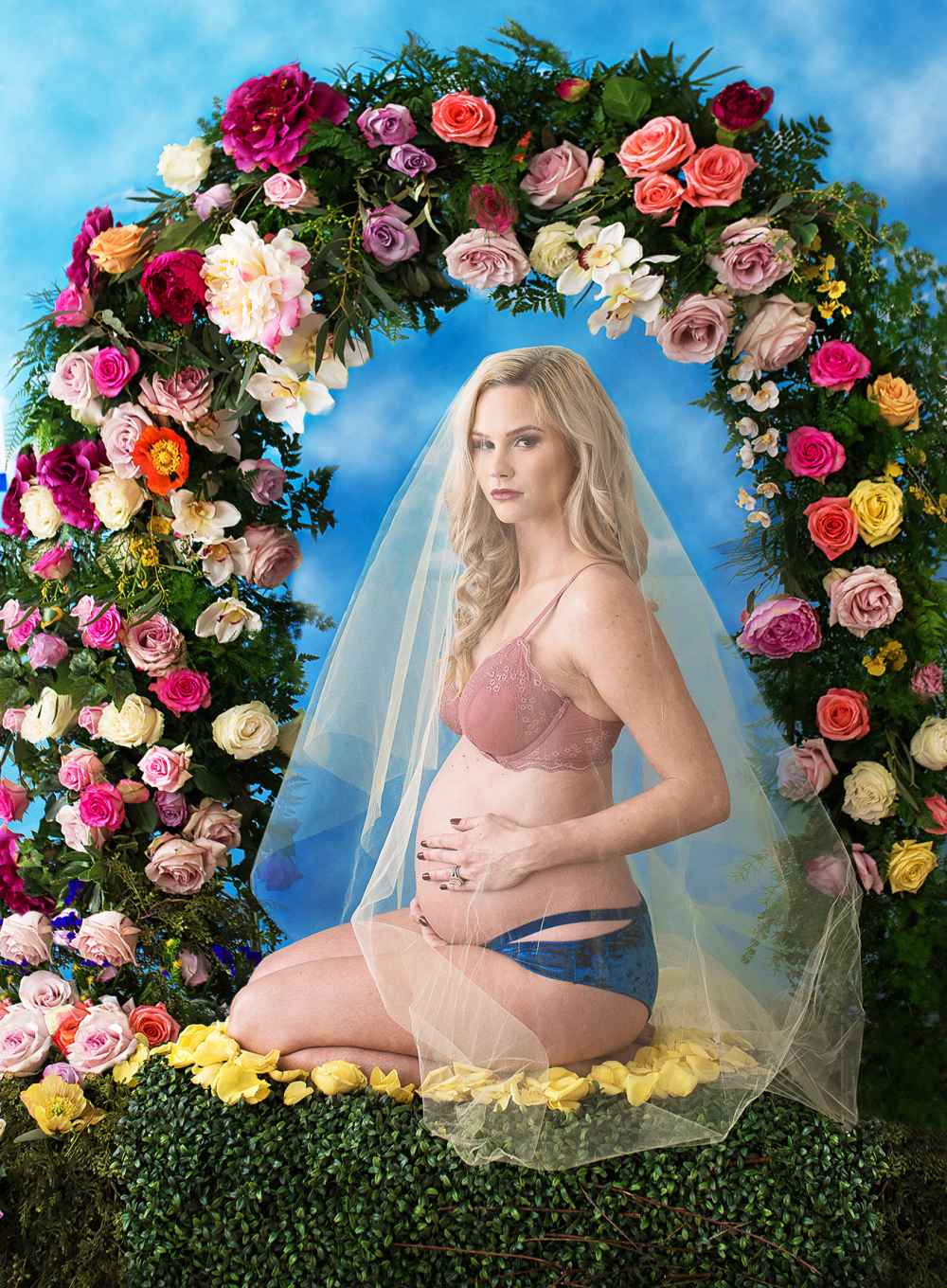 Meghan King Edmonds bump photo