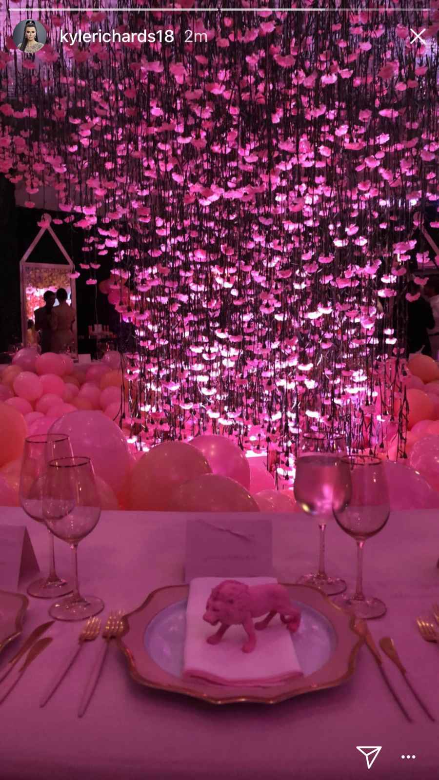 Table setting at Khloe Kardashian's baby shower