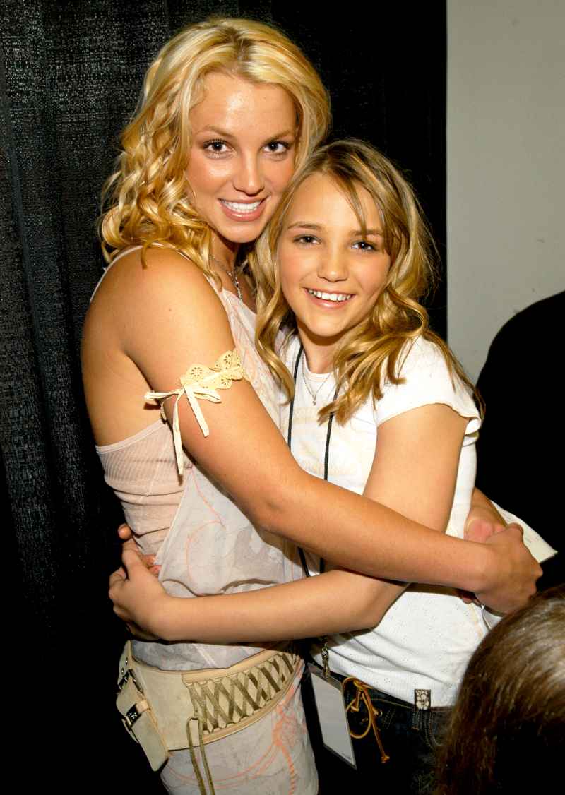 Britney Spears and Jamie-Lynn Spears Celebrity Siblings Gallery