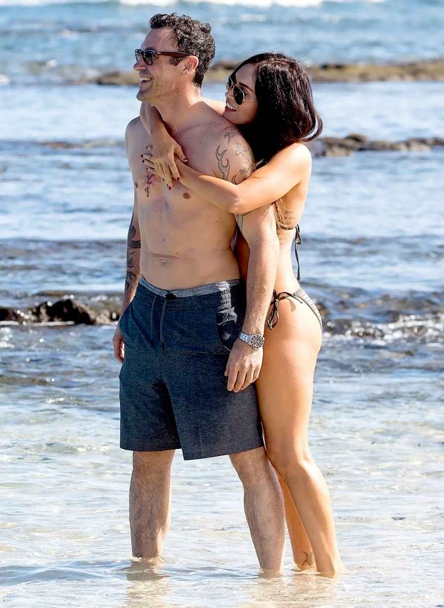 Brian-Austin-Green-and-Meghan-Fox-beach-bikini-Hawaii