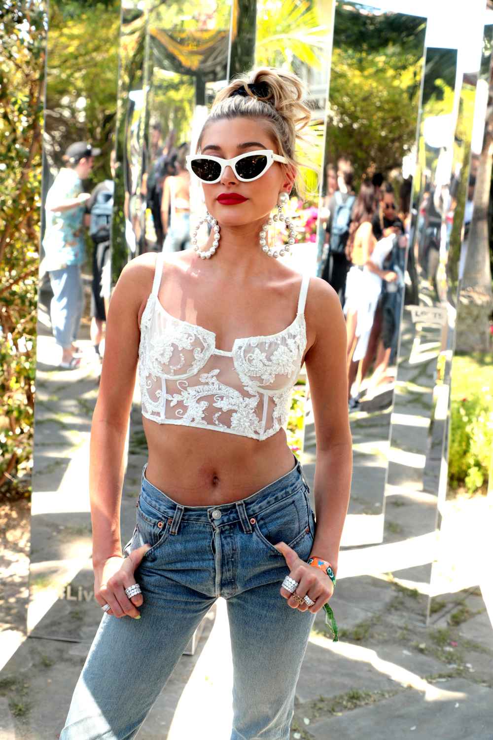 How to Wear a Crop Top: 4 Crop Top Styling Tips - 2024 - MasterClass