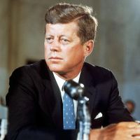 Photos: July 16, 1999 – John F. Kennedy Jr. dies when plane crashes into  Atlantic