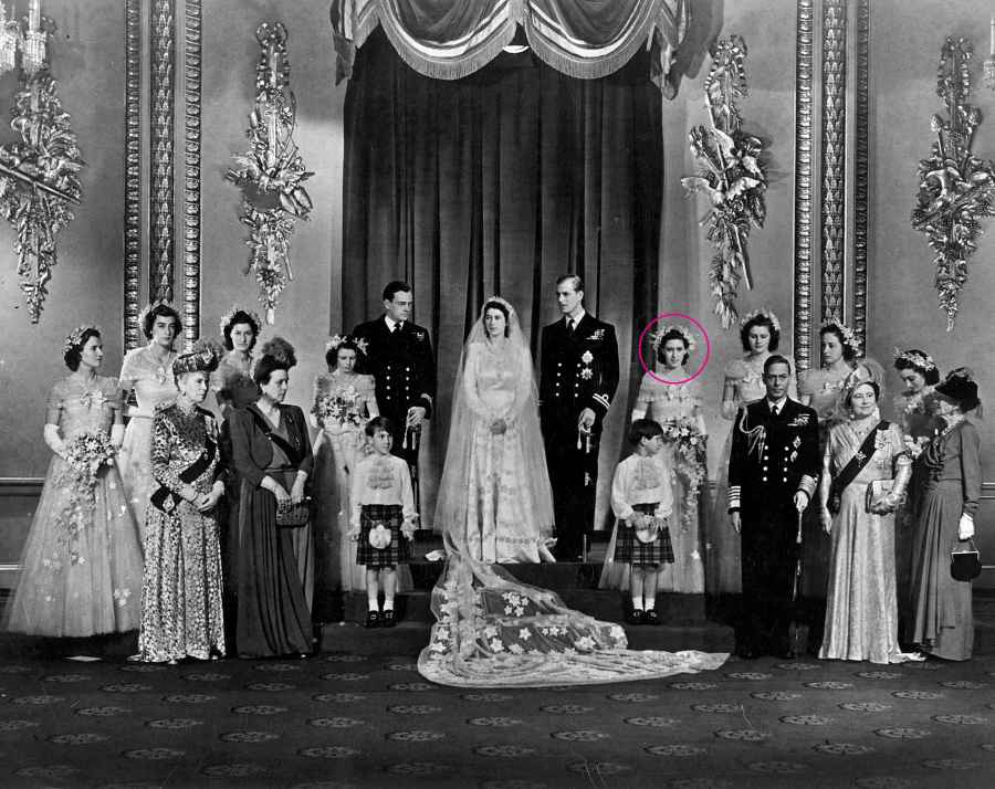 Princess-Margaret-Queen-Elizabeth-II-1947-wedding