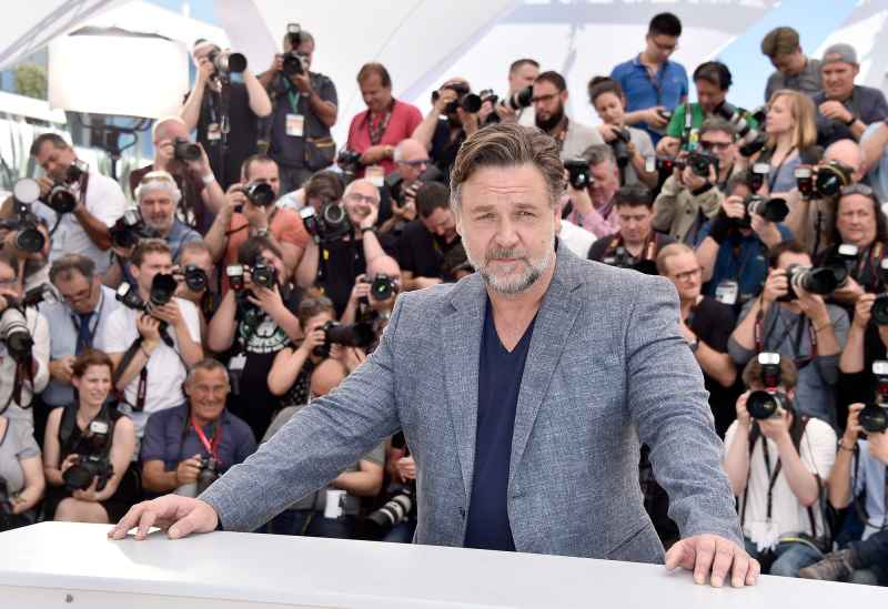 Russell Crowe divorce auction gladiator