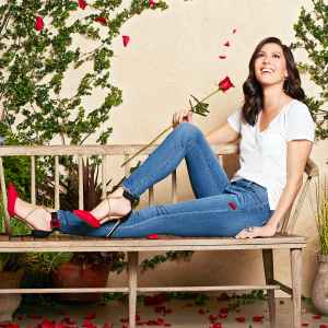 Becca Kufrin The Bachelorette Engaged