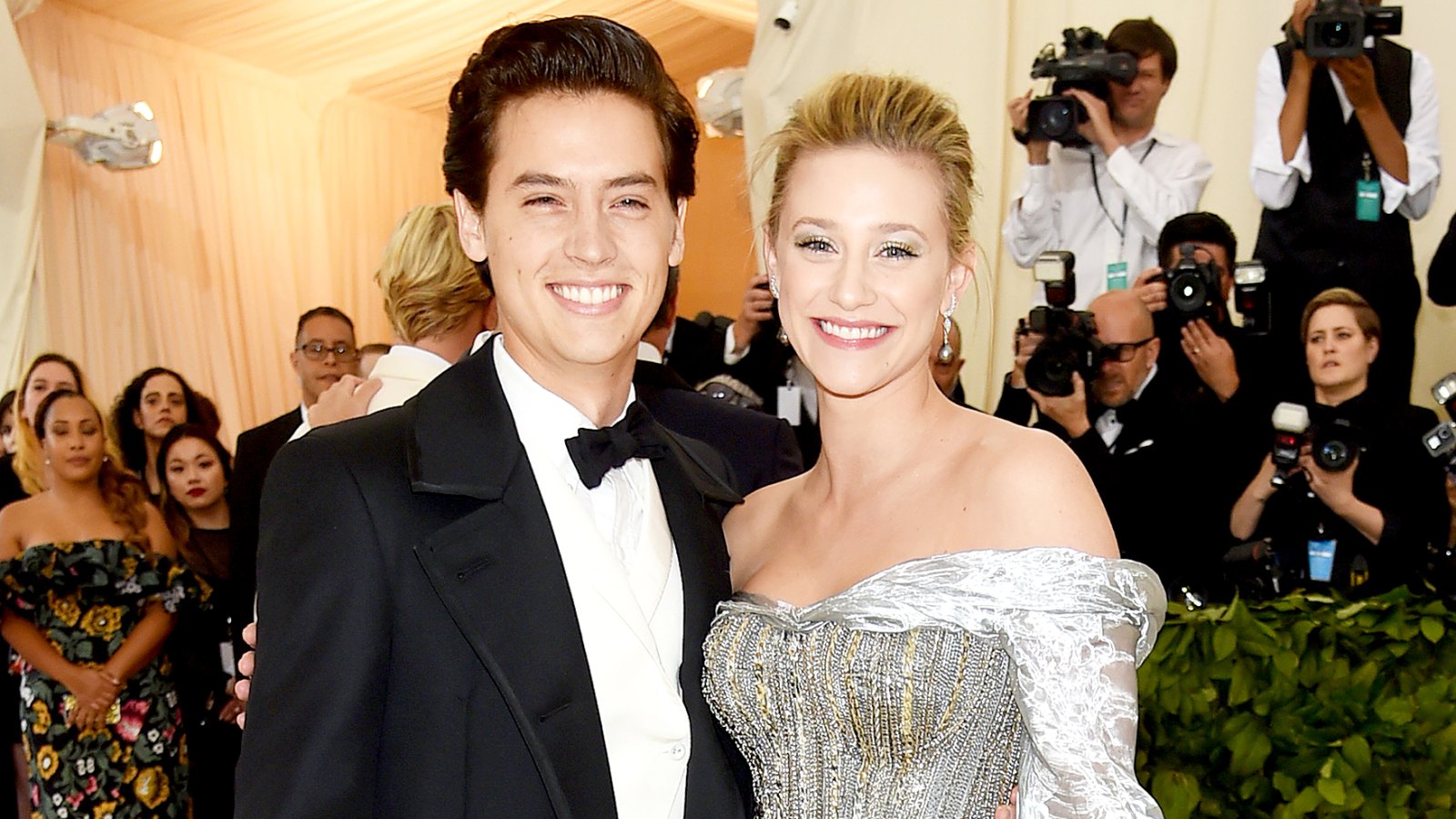 Cole-Sprouse-and-Lili-Reinhart