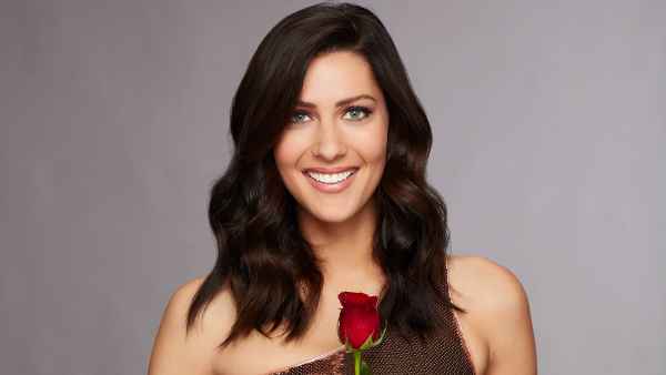 Get the Look Bachelorette Becca Kufrin