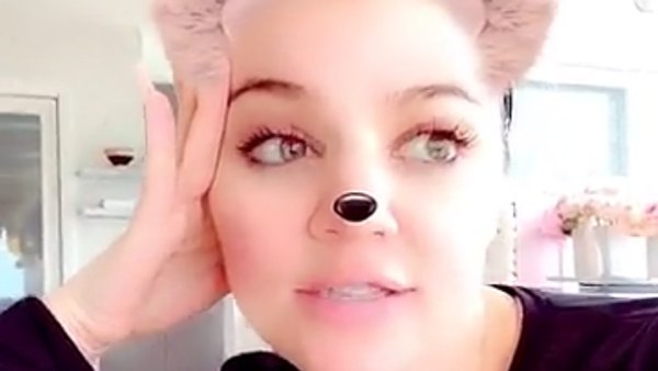 Khloe Kardashian, Mother's Day, Flowers, Instagram