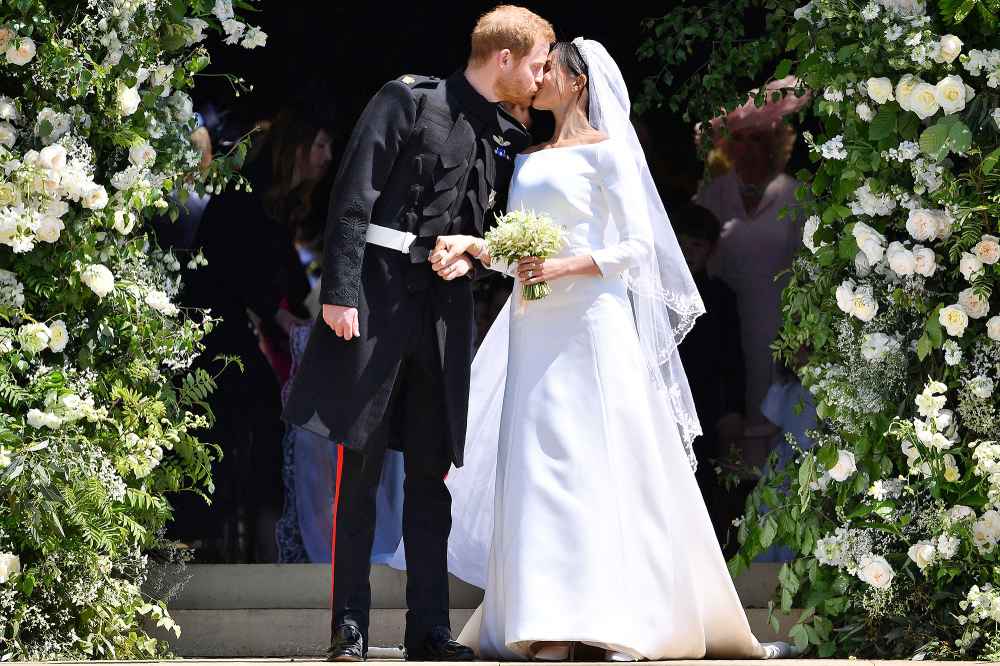 Prince Harry, Duchess Meghan, Royal Wedding, Kiss