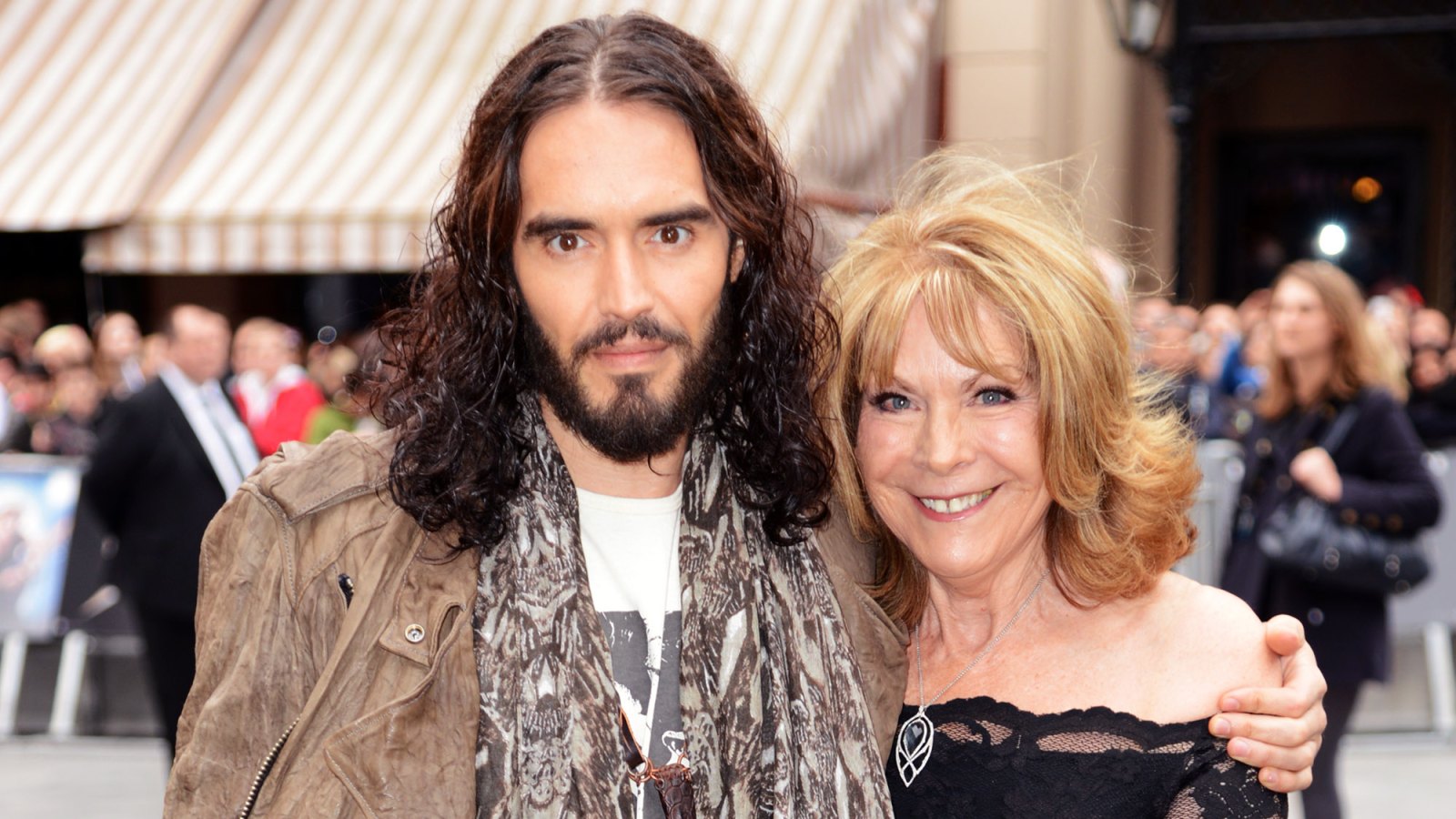 Russell Brand's Mom Suffers 'Life-Threatening Injuries' in Car Crash