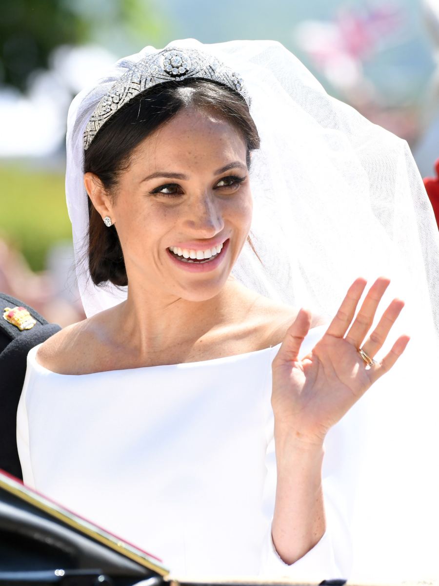 meghan markle oscar de la renta dress