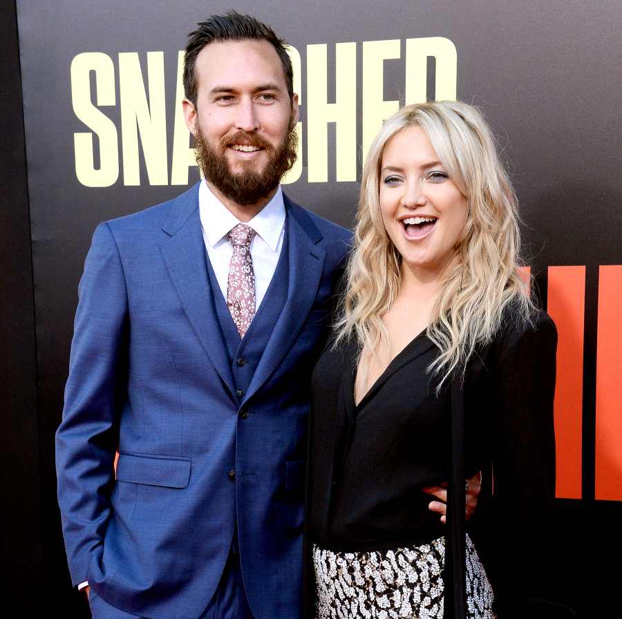 Kate-Hudson-and-Danny-Fujikawa-gives-birth