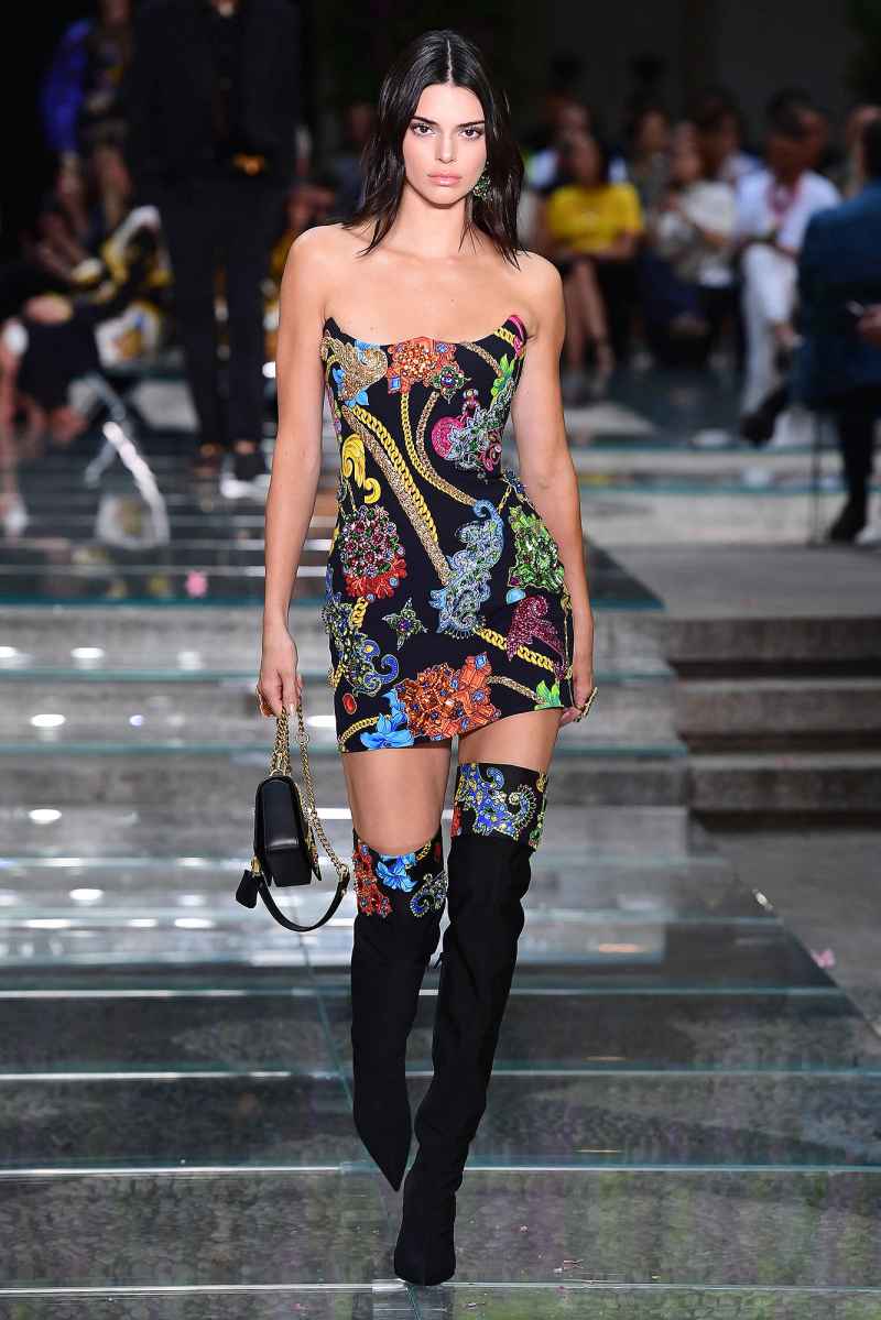 Kendall Jenner, Runway, Versace, Spring/Summer 2019 Collection, Milan, Fashion Week, Italy