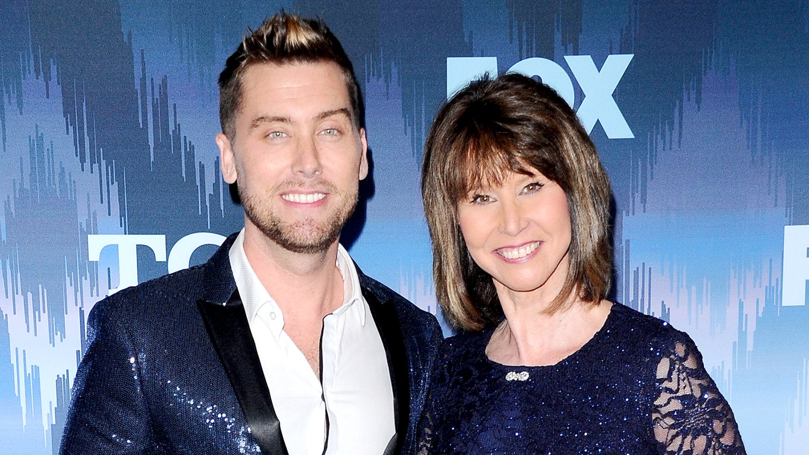 Lance-Bass-and-mom-diane