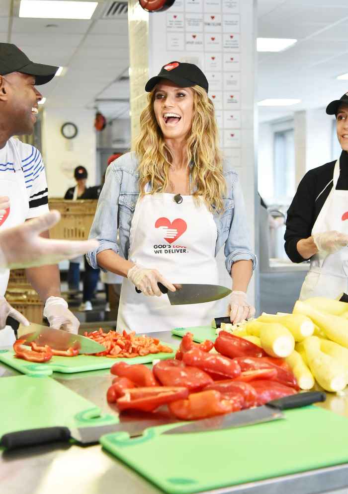 Heidi Klum showed off her chopping skills in the volunteer kitchen at NYCÕs GodÕs Love We Delive