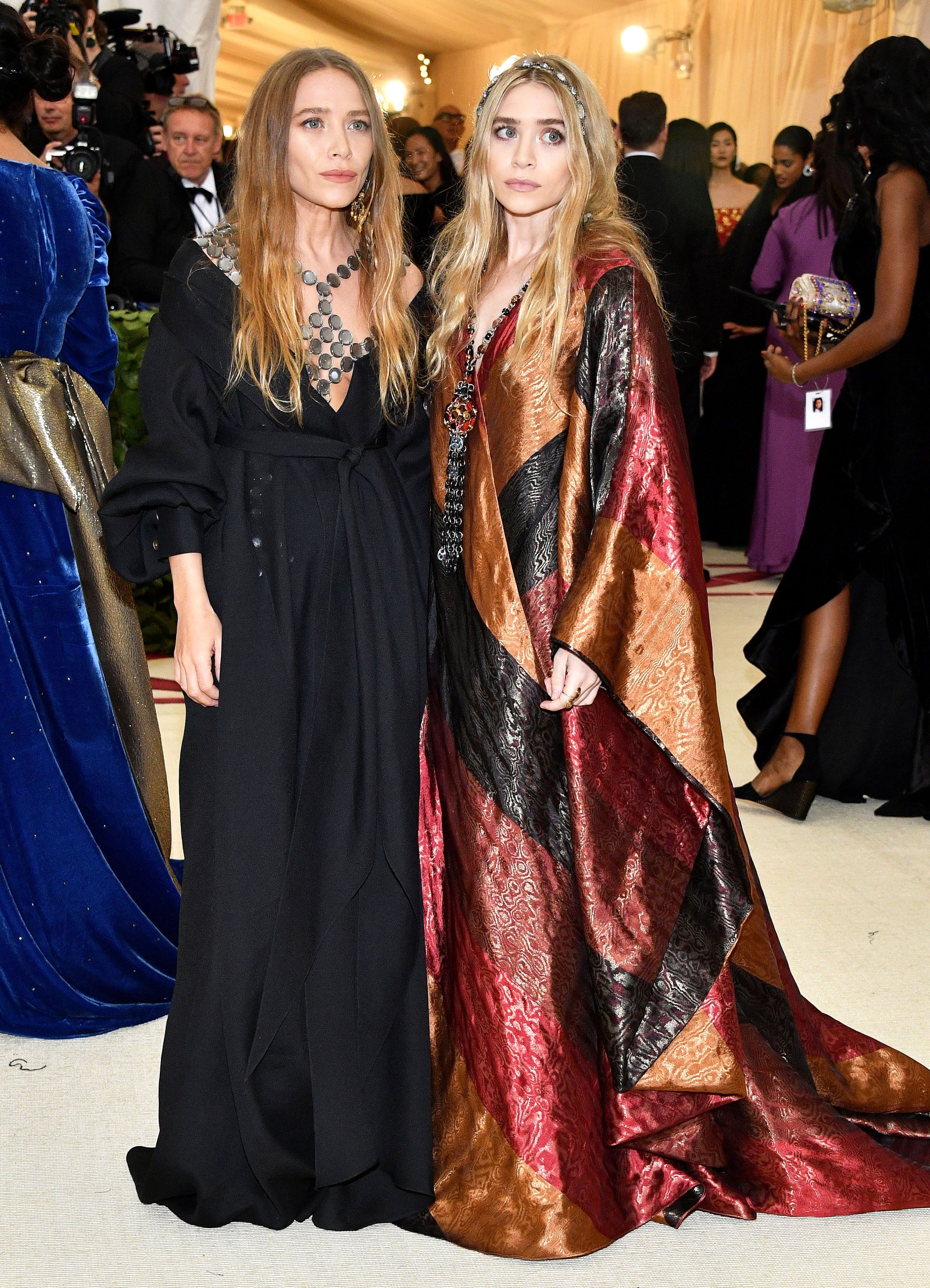 Mary-Kate and Ashley Olsen’s Best Red Carpet Style Moments: Pics