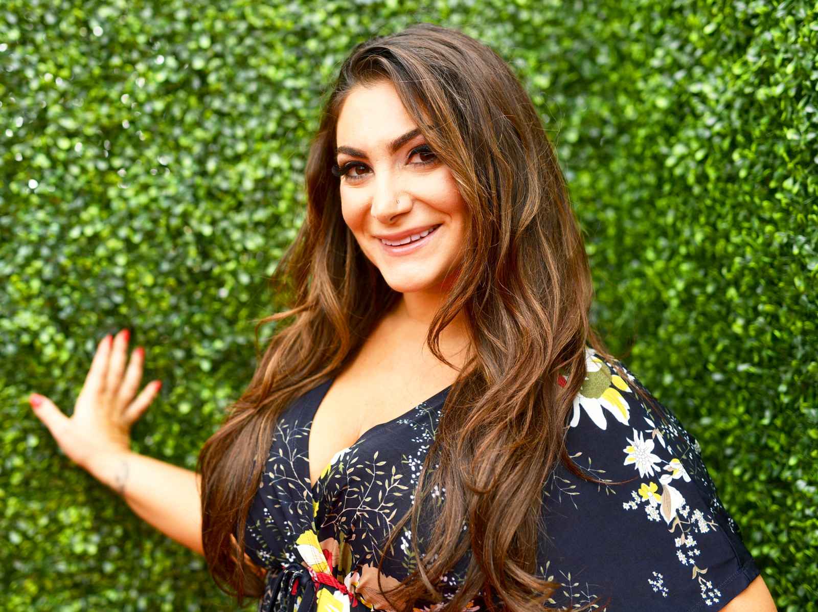 Pregnant Deena Cortese Reveals Moment She Found Out Baby Gender Us Weekly(02)