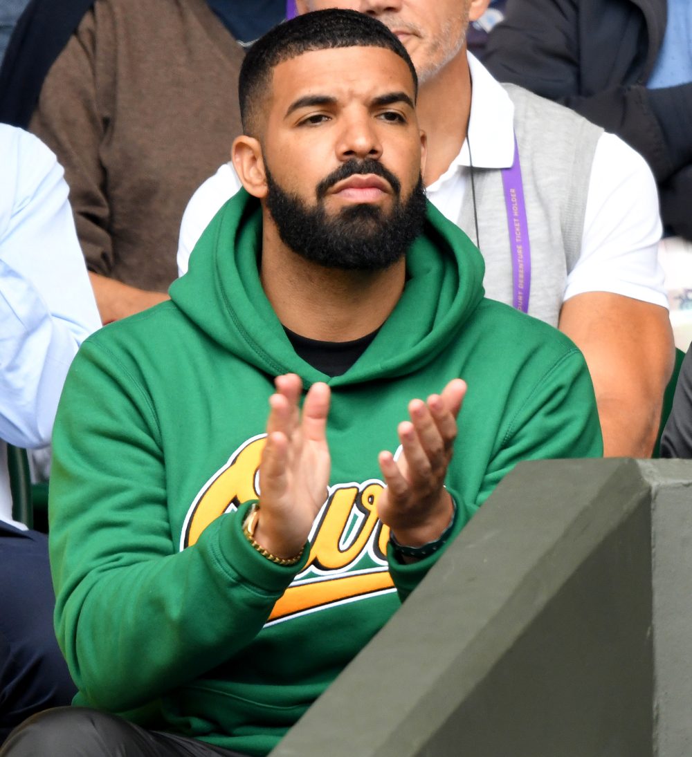 Drake-Cheers-on-Serena-Williams-at-Wimbledon