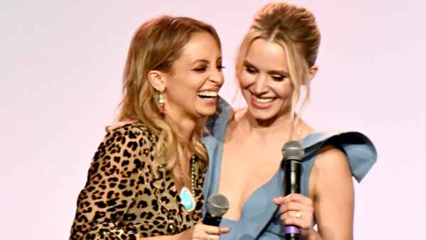 LOS ANGELES, CA - NOVEMBER 11: Nicole Richie (L) and Kristen Bell onstage at The 2017 Baby2Baby Gala presented by Paul Mitchell on November 11, 2017 in Los Angeles, California. (Photo by Emma McIntyre/Getty Images for Baby2Baby)